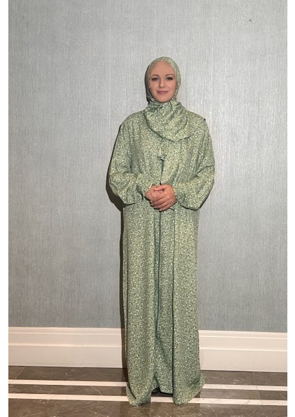 Yumuşak,tiril Tiril Kumaştan, Hafif, Tek Parça, Pratik Çantalı Yeşil Namaz Elbisesi