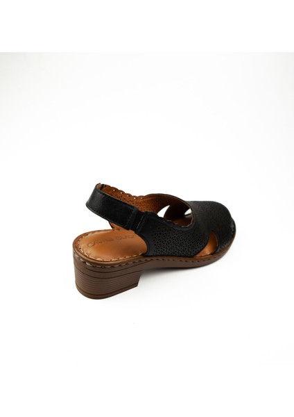 45224-1 Siyah Deri Kadın Sandalet fırsatları