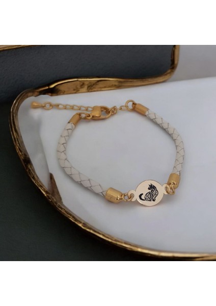 Kadınlar İçin Özel Tasarımlı 14 Ayar Altın Plakalı Kedi Bilekliği