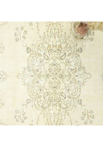 Yalkın pastel renkli el dokuma halı 204x328 cm modelleri