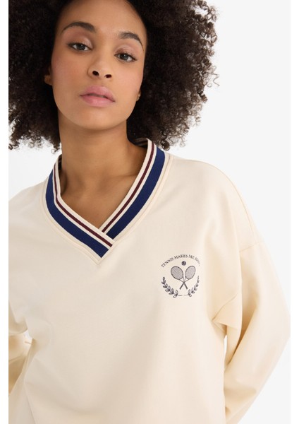 DeFacto Fit Oversize Geniş Kalıp V Yaka Baskılı Sporcu Sweatshirt D7135AX25SP