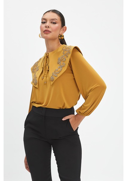 Parıltılı Işlemeli Zarif Yaka Tasarımlı, Balon Kollu Şık Bluz - Özel Günler ve Günlük Kullanım Için Ideal