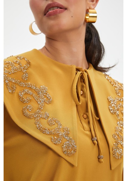 Parıltılı Işlemeli Zarif Yaka Tasarımlı, Balon Kollu Şık Bluz - Özel Günler ve Günlük Kullanım Için Ideal modelleri