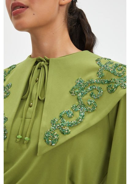 Parıltılı Işlemeli Zarif Yaka Tasarımlı, Balon Kollu Şık Bluz - Özel Günler ve Günlük Kullanım Için Ideal modelleri