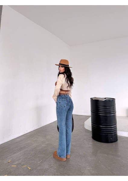 Yüksek Bel Detay Pens Detaylı Deri Kemerli Likralı Palazzo Pantolon fiyatları