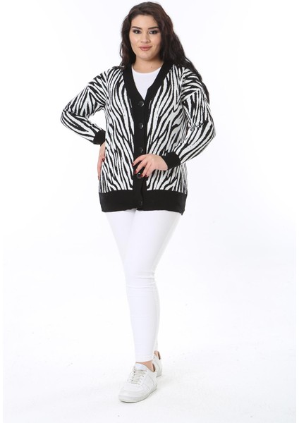 Kadın Büyük Beden Siyah Ön Düğmeli Triko Hırka 65N38566