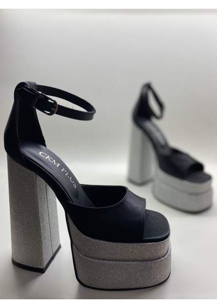 Siyah Saten-Gümüş Kum Simli Bilekten Bağlamalı Çift Platform Topuklu Sandalet