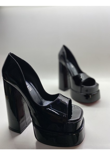 Siyah Rugan Çift Platform Topuklu Sandalet modelleri