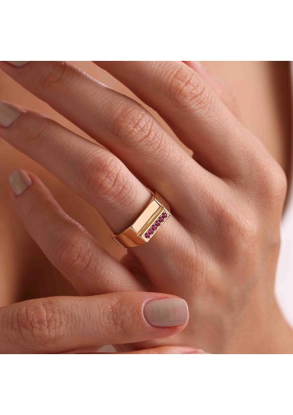 Kırmızı Taşlı 14 Ayar Altın Yüzük modelleri