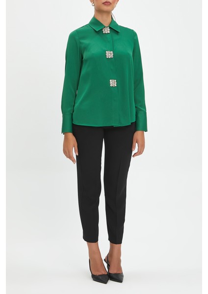 Kadın Taş Düğme Detaylı Gömlek - Şıklığı ve Zarafeti Birleştiren Tasarım fiyatları