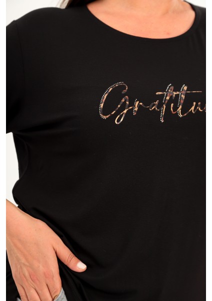 Kadın Büyük Beden Siyah Bisiklet Yaka Baskı ve Taş Detaylı Yarasa Kol Bluz 65N38671 fiyatları