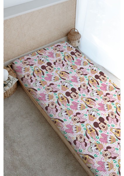 Baskılı Düz Çarşaf - Cartoon Serisi - Minnie ve Arkadaşları Pattern