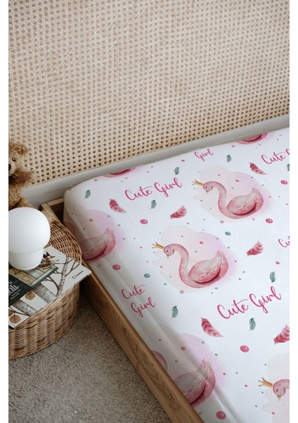 Baskılı Düz Çarşaf - For Baby Serisi - Pembe Zeminli Kuğu fiyatları