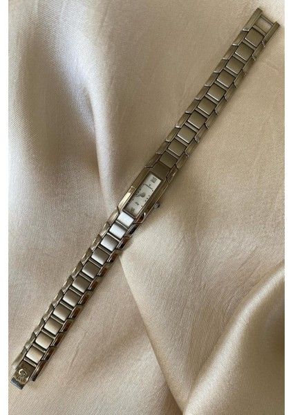 Paslanmaz Çelik Özel Tasarım Kordon Küçük Vintage Kadın Kol Saati