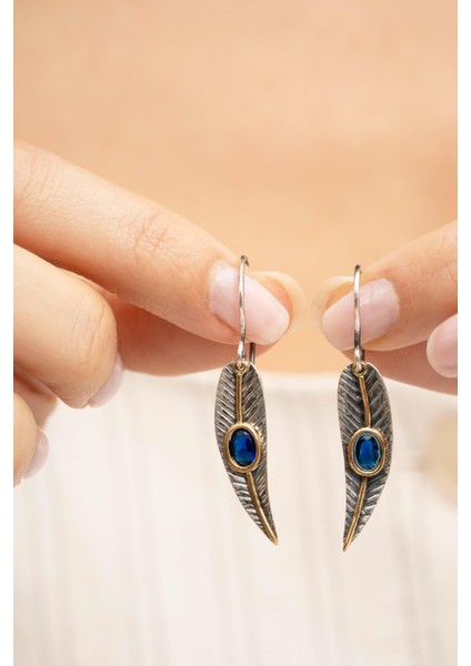 Safir Taşlı Defne Yaprağı Elişi Gümüş Küpe 7226 fırsatları