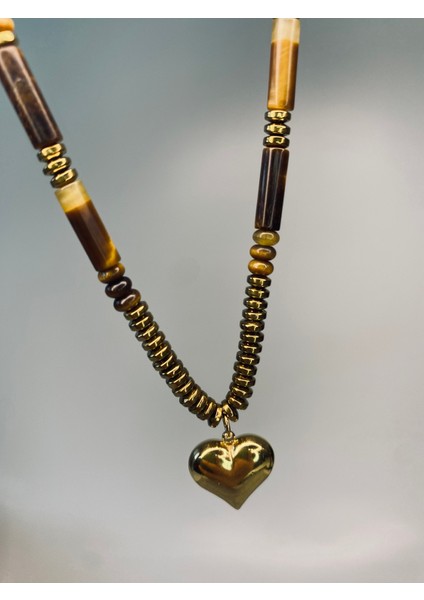 Kalp Detaylı Kahverengi Çelik Kolye