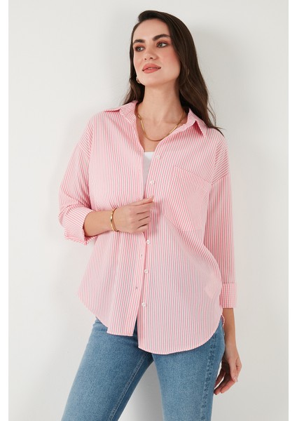 Regular Fit Uzun Kollu Cepli Çizgili Gömlek Kadın Gömlek 6772895