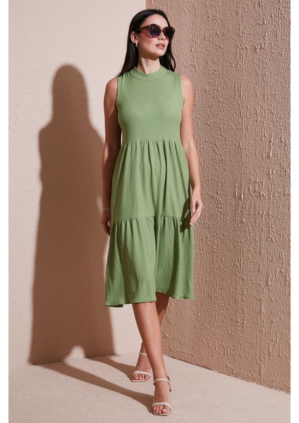 Regular Fit Kolsuz Midi Elbise Bayan Elbise 5869008