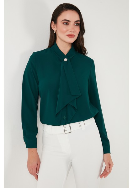 Standart Fit Taşlı Düğmeli Fularlı Yaka Uzun Kollu Gömlek Kadın Gömlek 611GO00333 fiyatları