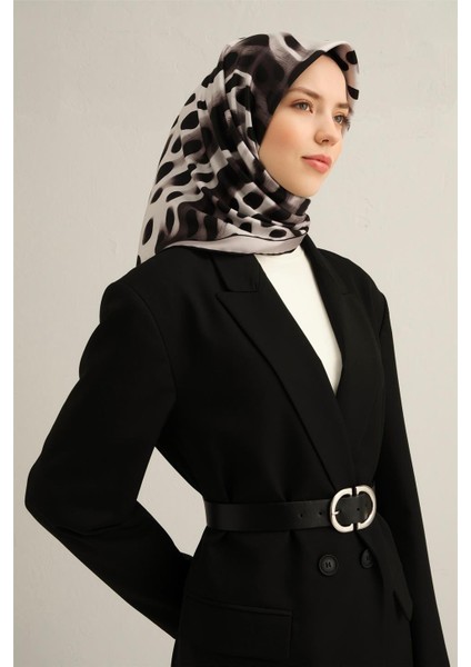 Geometrik Desenli Saf İpek Twill Eşarp 9325 32