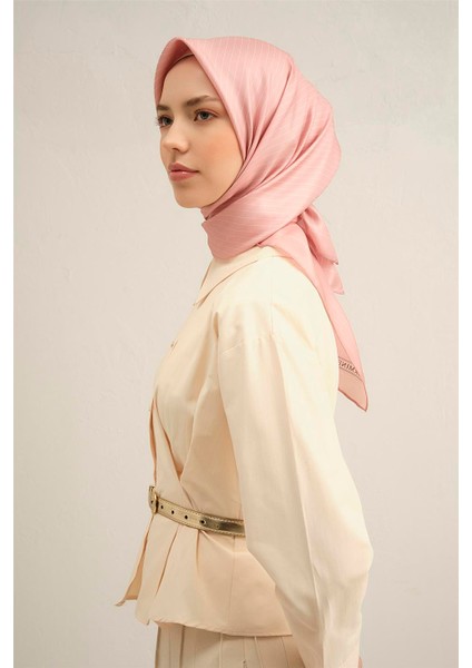 Çiçek Desenli Saf İpek Twill Eşarp 9353 01