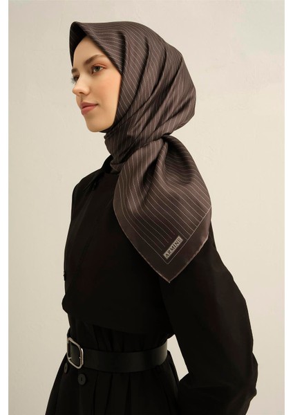 Çiçek Desenli Saf İpek Twill Eşarp 9353 03 modelleri