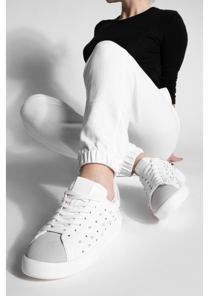 Kadın Sneaker Incili Zımpalı Spor Ayakkabı Lenso fırsatları