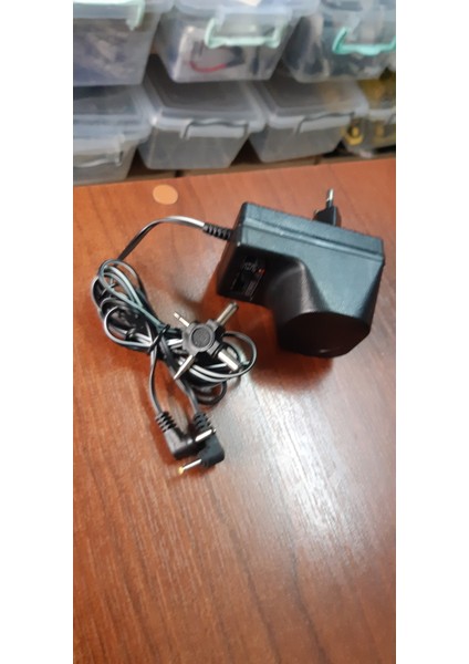 Ayarlı Ve Kademeli Adaptör / 1.5v,3v,4.5v,6v,7.5v,9v,12v Volta Kadar 500mA Ayarlı Adaptör