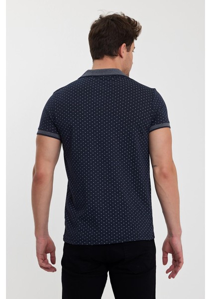 Erkek Desenli Polo Yaka T-Shırt indirimleri