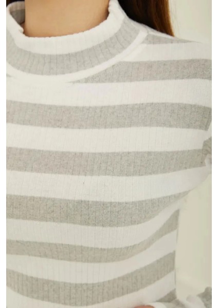 Kadın Çizgili Crop Bluz