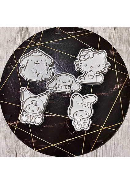 Kuromi, Hello Kitty, My Melody, Pompompurin,cinnamoroll 5'li Set Kurabiye Kalıbı