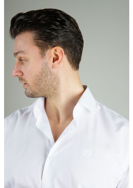 Basic Uzun Kollu Beyaz Slim Fit Gömlek fırsatları