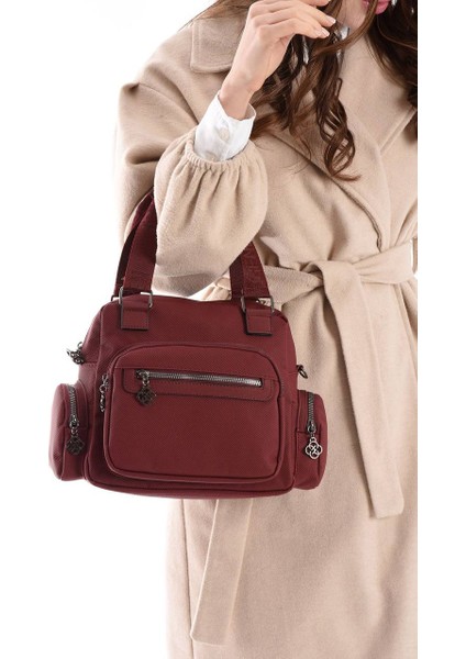 Kadın El ve Çapraz Askılı Çanta