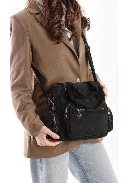 Kadın El ve Çapraz Askılı Çanta