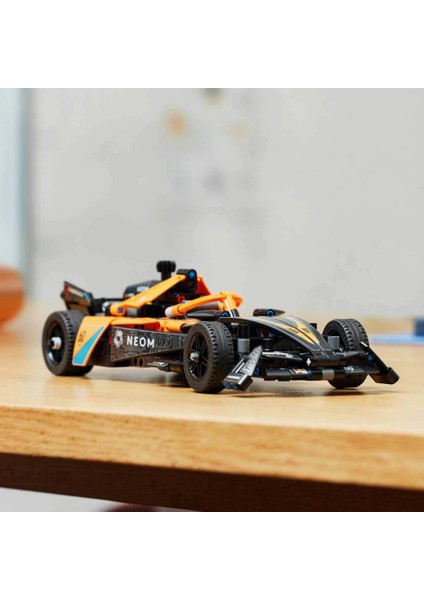 Nessiworld LEGO Technic Neom Mclaren Formula E Yarış Arabası 42169 fiyatları