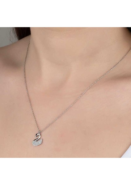 Swarovski Taşlı Gümüş Kuğu Bayan Kolye