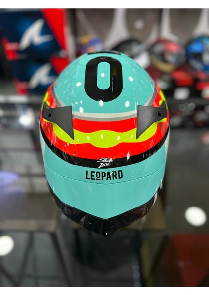 Tt-Revo Leopard Spanıard Kapalı Kask Şeffaf Vizörlü fırsatları