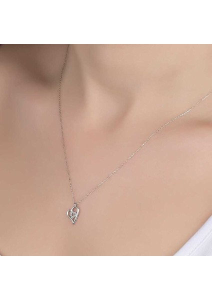 Swarovski Taşlı Gümüş Kalp Bayan Kolye