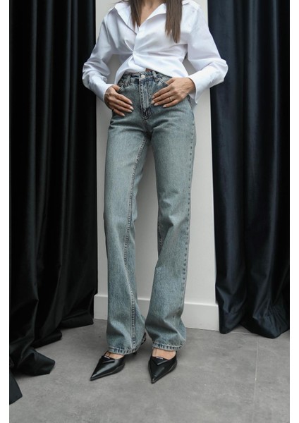 Mavi Yıkamalı Fit Straight Jean