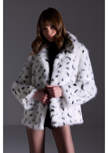 Premium Leopar Desen Bebe Yaka Suni Kürk Kadın Mont