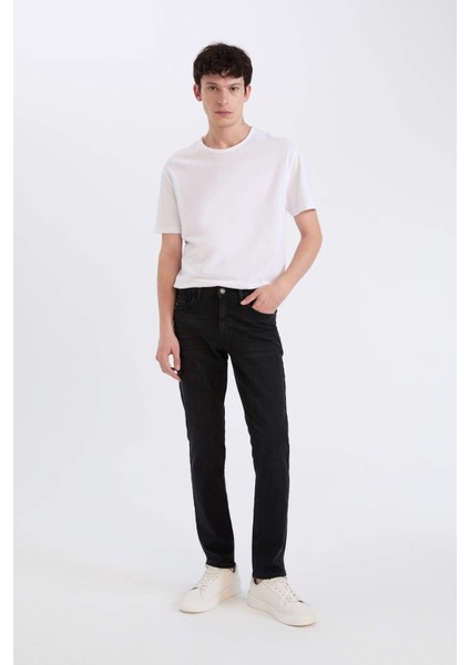 Pedro Slim Fit Dar Kalıp Normal Bel Dar Paça Jean Pantolon R8788AZ25SP