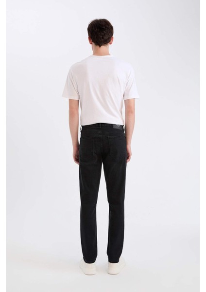 Pedro Slim Fit Dar Kalıp Normal Bel Dar Paça Jean Pantolon R8788AZ25SP
