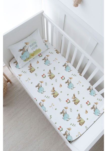Bebek Boy Lastikli Çarşaf Seti - Pure Baby Serisi - Kelebekle Oynayan Tavşan