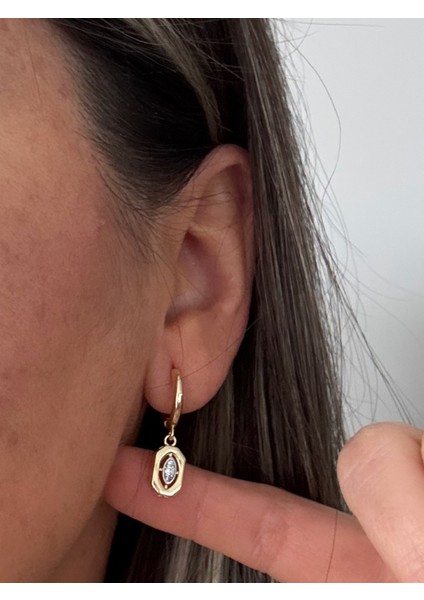 Melis G. Modeli Taşlı Tekli Küpe