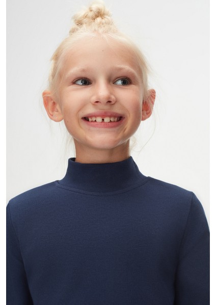 Açık Lacivert Basic Kışlık Yarım Balıkçı Yaka Uzun Kollu Kız Çocuk Tişört modelleri