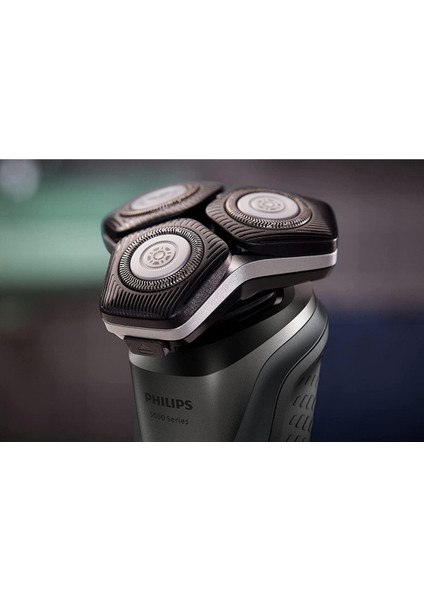 Philips 5000 Serisi Tıraş Makinesi Sinekkaydı Tıraş Islak Ve Kuru Kullanım Hassas Düzeltici