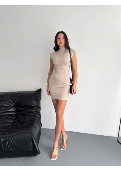 Yarım Bogazlı Kolsuz Ini Boy Elbise Bej