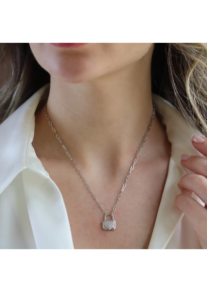 Kalpli Çanta Trend Gümüş Kolye