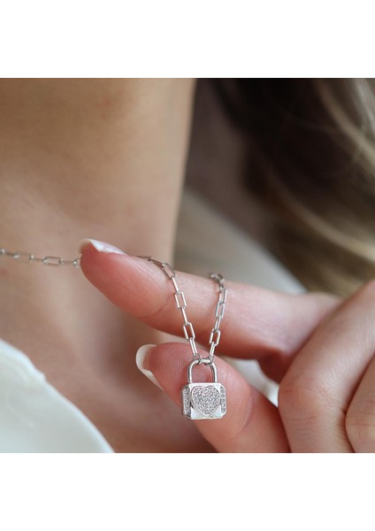 Kalpli Çanta Trend Gümüş Kolye modelleri