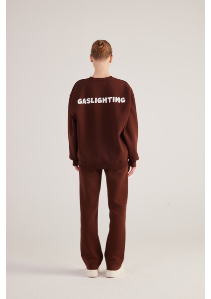 Oversize Kesim Unisex Gaslighting Sweatshirt Kahve fiyatları